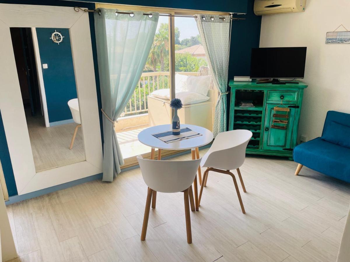 Studio De Standing Climatise, Avec Piscine, Proche De La Mer Fréjus Exterior foto